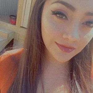 Meet your Posher, Eva cecilia